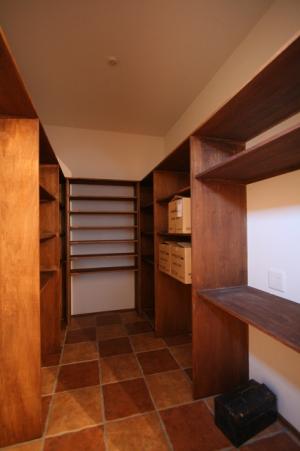 ｷｯﾁﾝ隣のパントリー
これぐらい広いと助かりますね^^