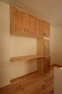 食器棚　オーダーメイドです♪
全てご要望でおつくり致します^^