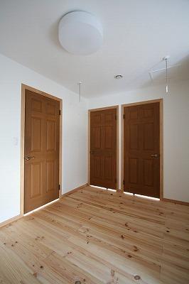 2階のホール
洗濯物も干せます(*^^)v