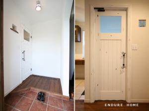 リビングドアはアンティーク加工を
施しました。いい味がででますね^^
ポイントにステンドグラスも☆彡