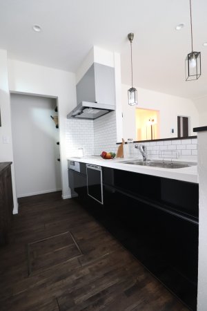 キッチンもブラック